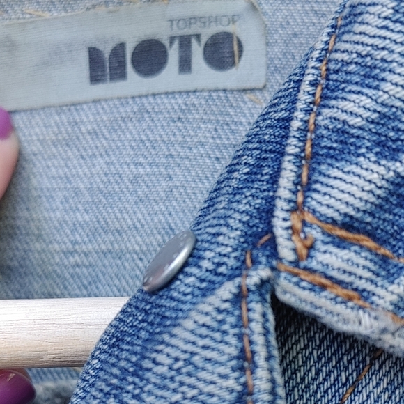 Sweet jean jacket with patch on back - Picture 8 of 14